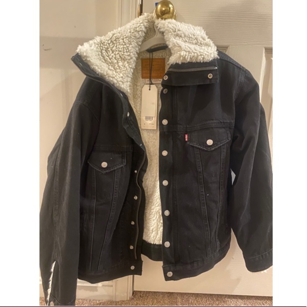 Levis Oversized Truckers Jacket